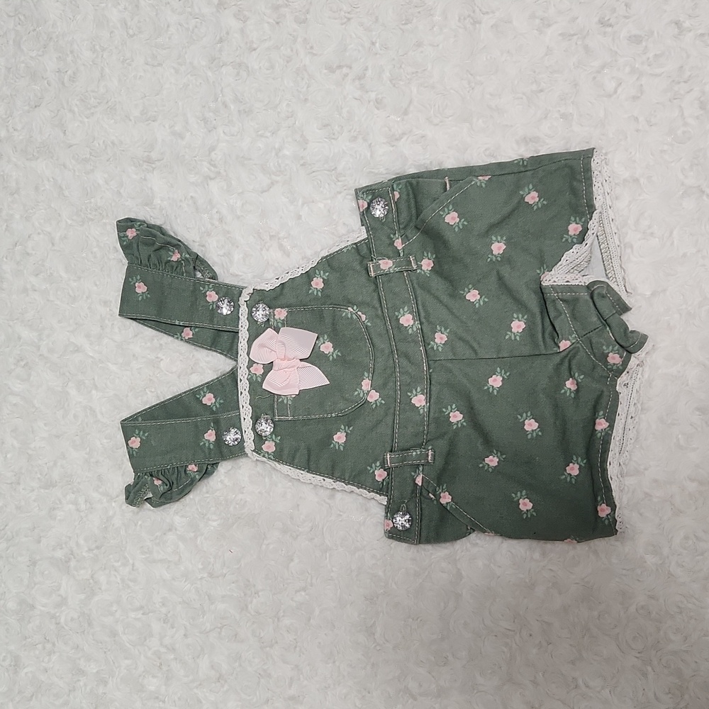 Shortall baby romper like new